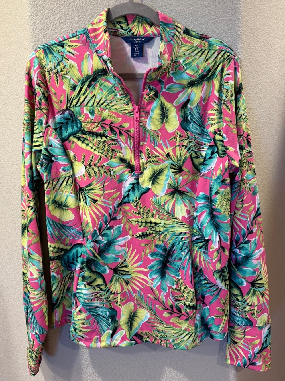 Tommy Bahama Active XL women's pink tropical print long-sleeve 1/4 zip
